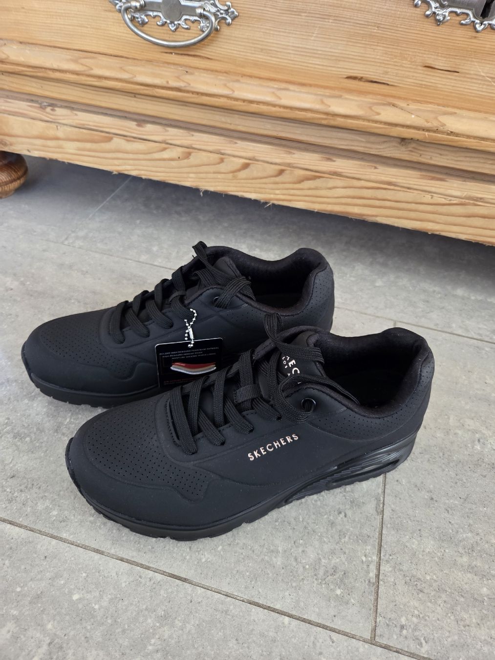 Skechers Scarpe da donna: Skechers Sneaker, neu – Nuovo (secondo la descrizione) da Wiesendangen venduto da Sinhuk 1