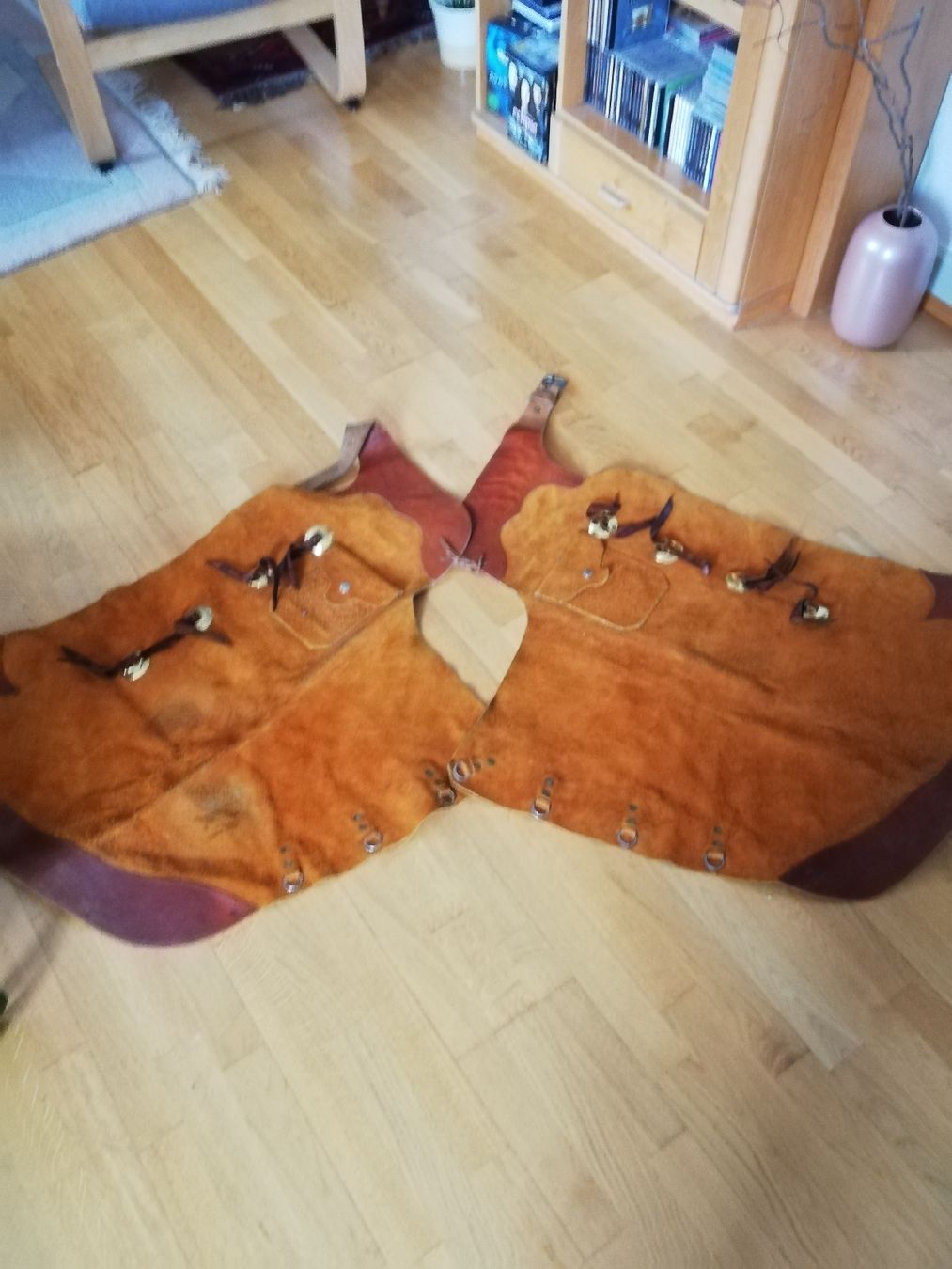 Hosen: Western Chaps Leder hellbraun mit Conchos gebraucht – Gebraucht aus Luzern von Amenophis1 5