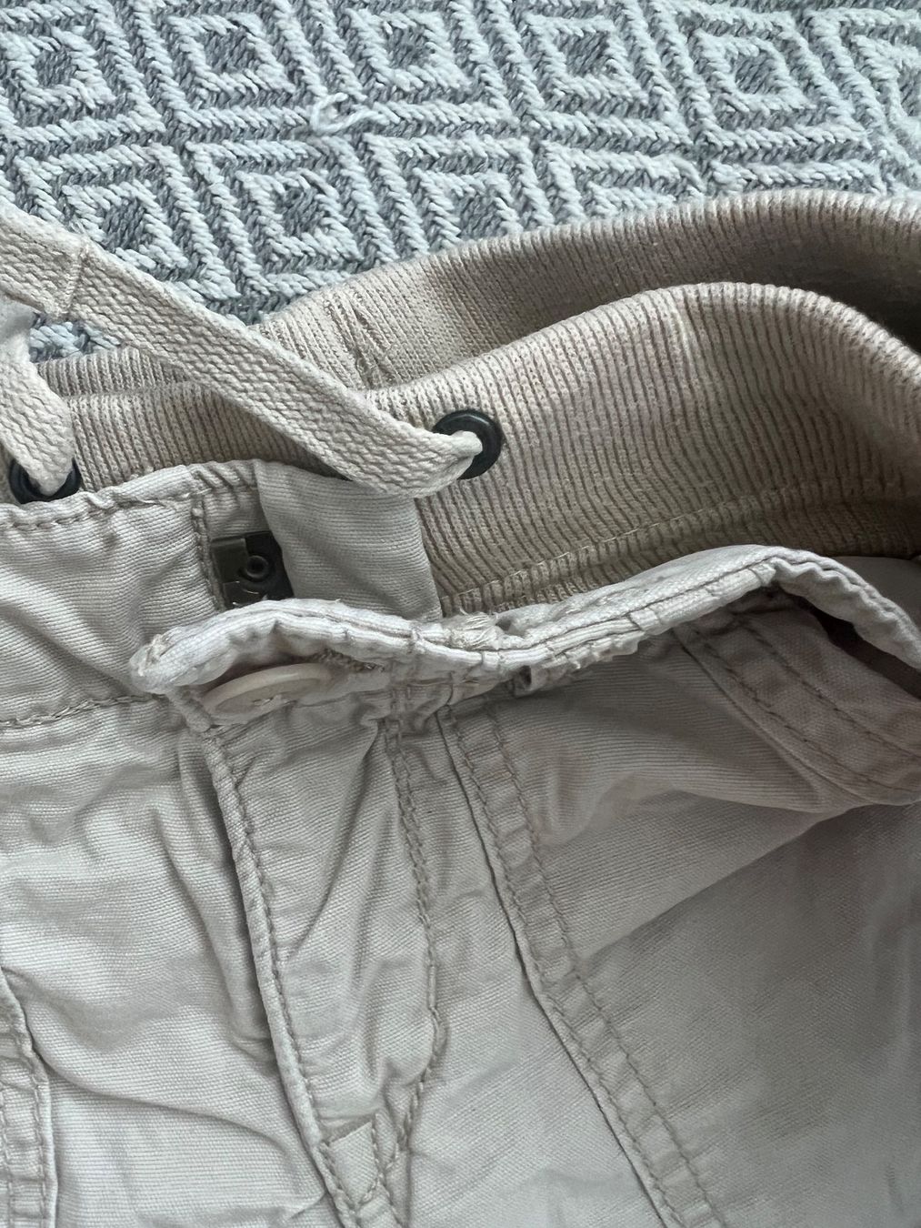 Gap Pantaloni: GAP SHORTS BOYS GR 98 – Usato da Basel venduto da theo-g77 2