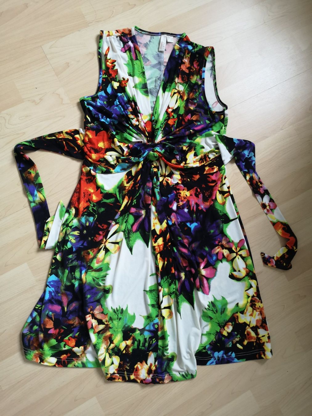 Kleider: Sommerkleid – Gebraucht aus Büttikon AG von PAM120319