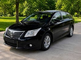 Toyota Avensis 2.0  frisch ab MFK