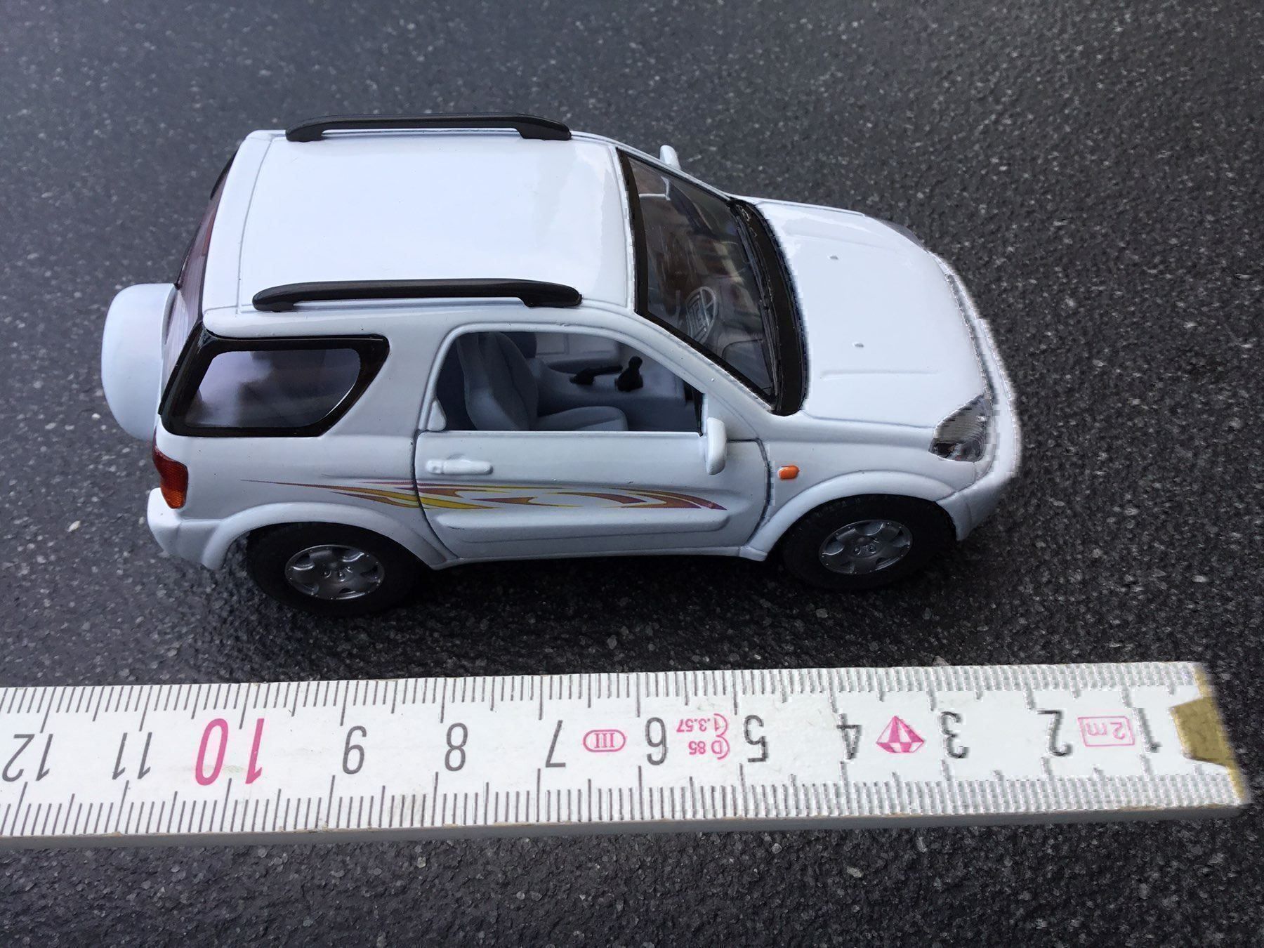 Toyota Modellautos: Toyota RAV4 – Neu (gemäss Beschreibung) aus Erlenbach im Simmental von Model_box 2