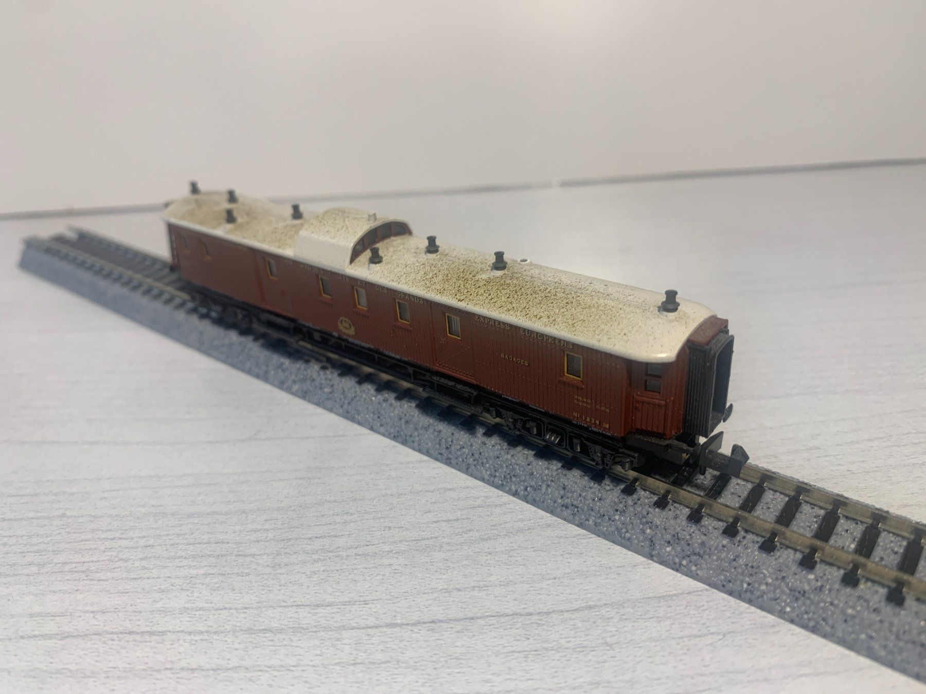 Trix Modellini di ferrovie: Mini Trix Spur N  Orientexpress Balkanzug Innenbeleuchtung – Usato da Unterengstringen venduto da Tobaz 2