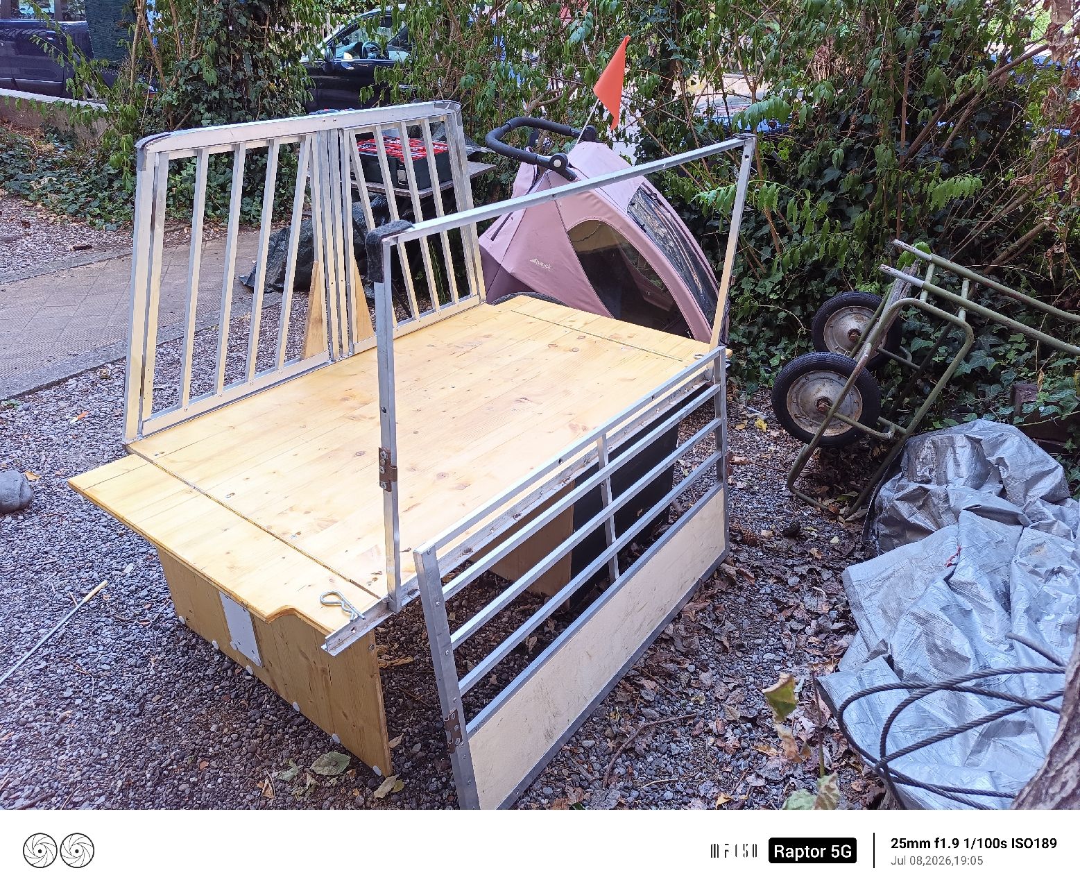 Käfige, Transport & Sicherheit: Hundebox Ausbau VW Caddy/(2015) max.2 Hunde – Gebraucht aus Basel von ben_ldh6 3