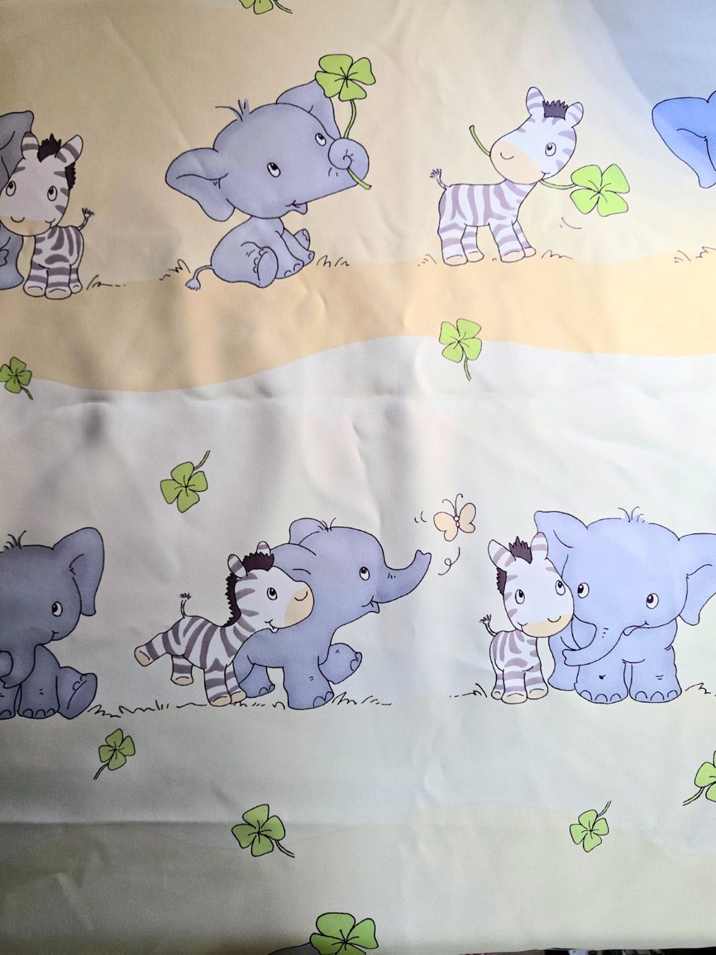 Tessuti: Kinder Vorhang Stoff – Usato da Wattwil venduto da Yoshi.97