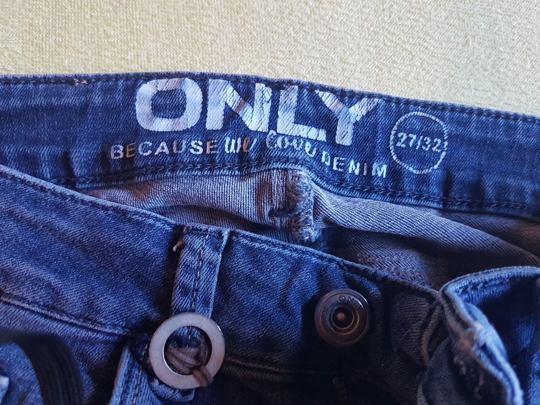 Only Jeans: Pantalon jeans taille 27/32 marque Only – Usato da Villiers venduto da san_jn5w 2