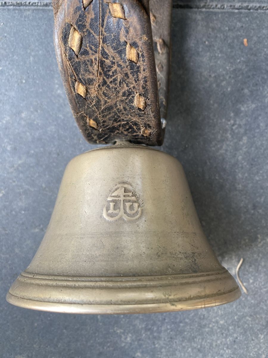 Campanacci mucche: Schöne alte Glocke LU – Usato da Mosnang venduto da Goldwasser 1