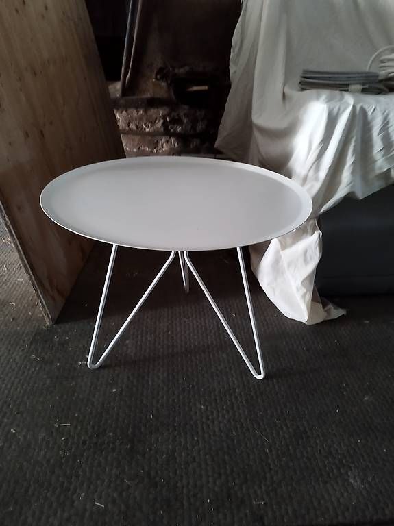 Tavoli: Table métal  – Usato da Apples venduto da dyl_qpp6