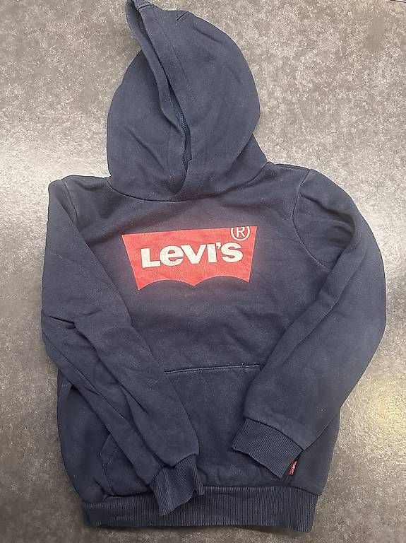 Pullover & Sweatshirts: Levis Pullover Grösse 110 – Gebraucht aus Dulliken von Laruemarie