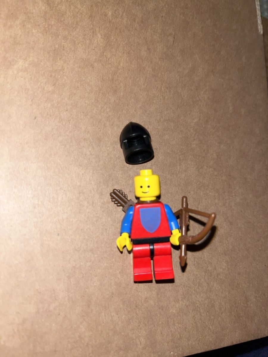 Lego Figuren: LEGO Ritter mit Bogen und Pfeil 🏹 – Gebraucht aus Neuenhof von Pixeline 2