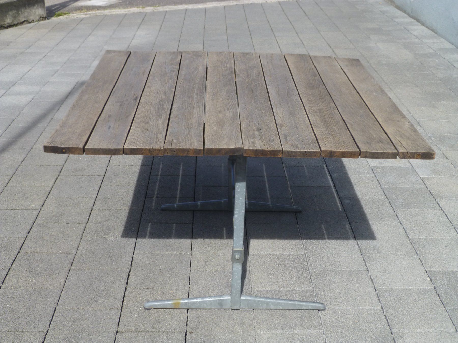 Tavoli: Gartentisch klappbar massiv Eiche – Usato da Hochdorf venduto da lunima