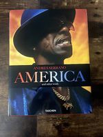 AMERICA - Fotografiebuch von Andres Serrano