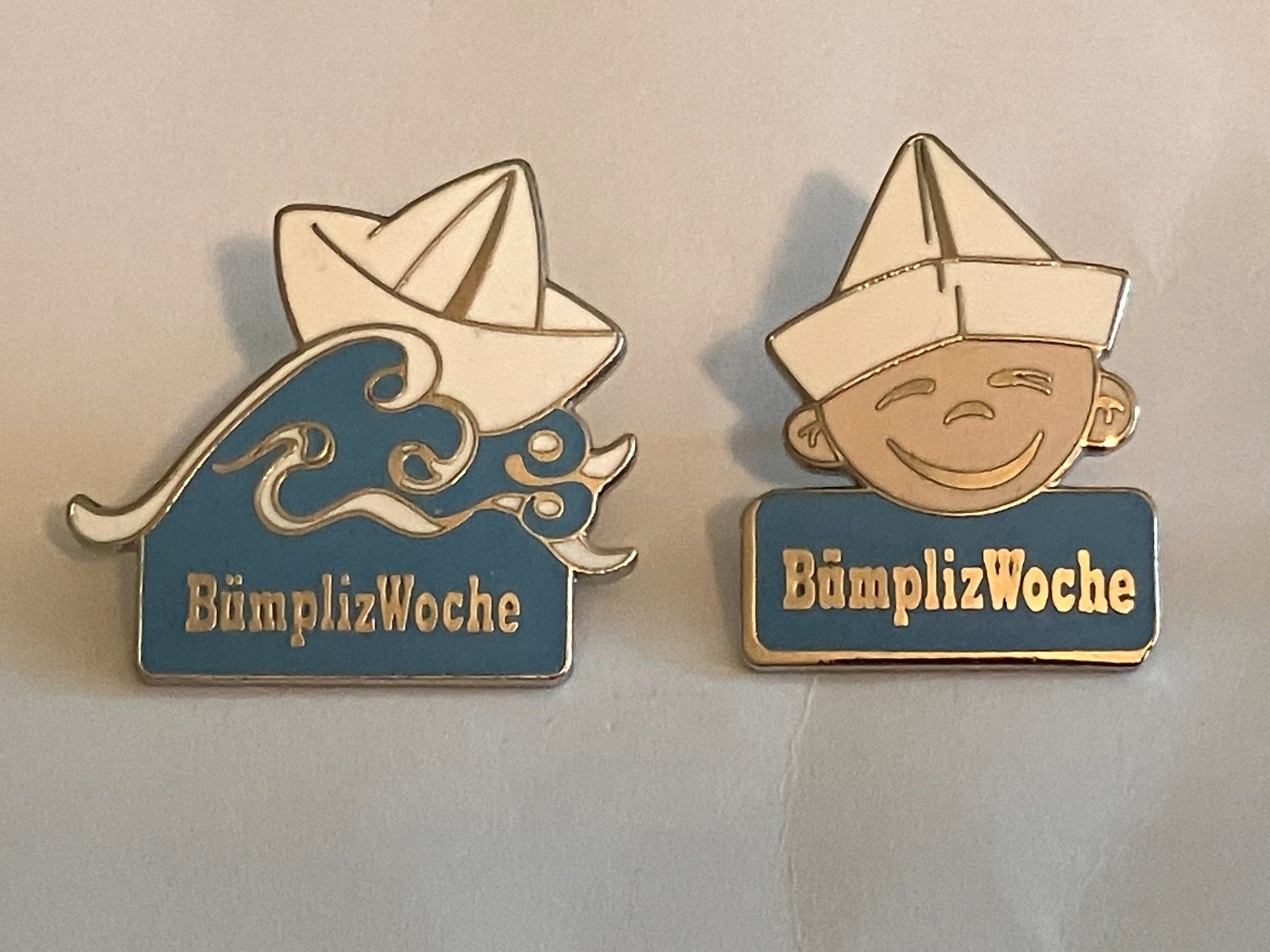 Placchette & Badge: 2 Pin Bümpliz Woche – Usato da Basel venduto da djwwpp