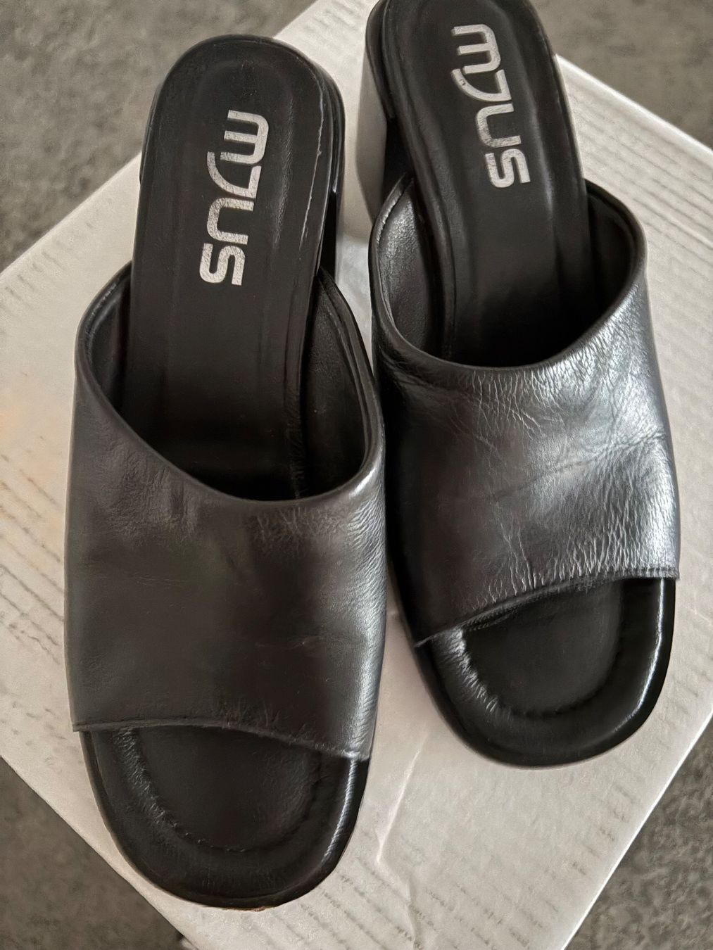 Mjus Damenschuhe: MJUS Leder Pantoletten gr39 Neuwertig – Neu (gemäss Beschreibung) aus Niederbipp von fashionfuchs 4