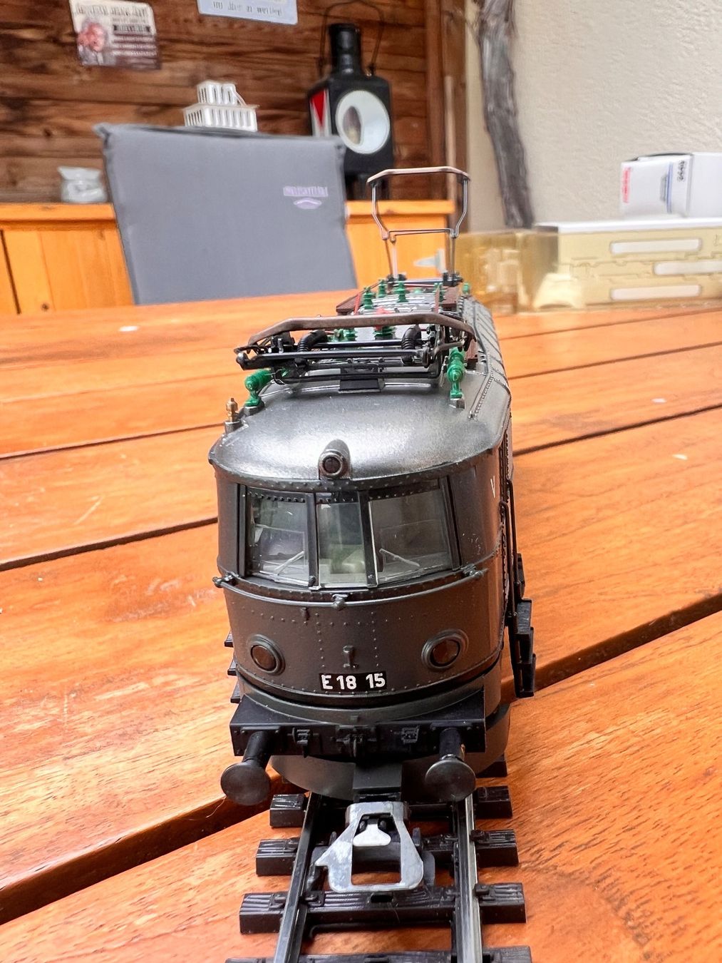 Märklin Modellini di ferrovie: Märklin H0 3368 E-Lok Br. E18 15 blau der DB – Nuovo e nell'imballaggio originale da Gelterkinden venduto da Railroader 3