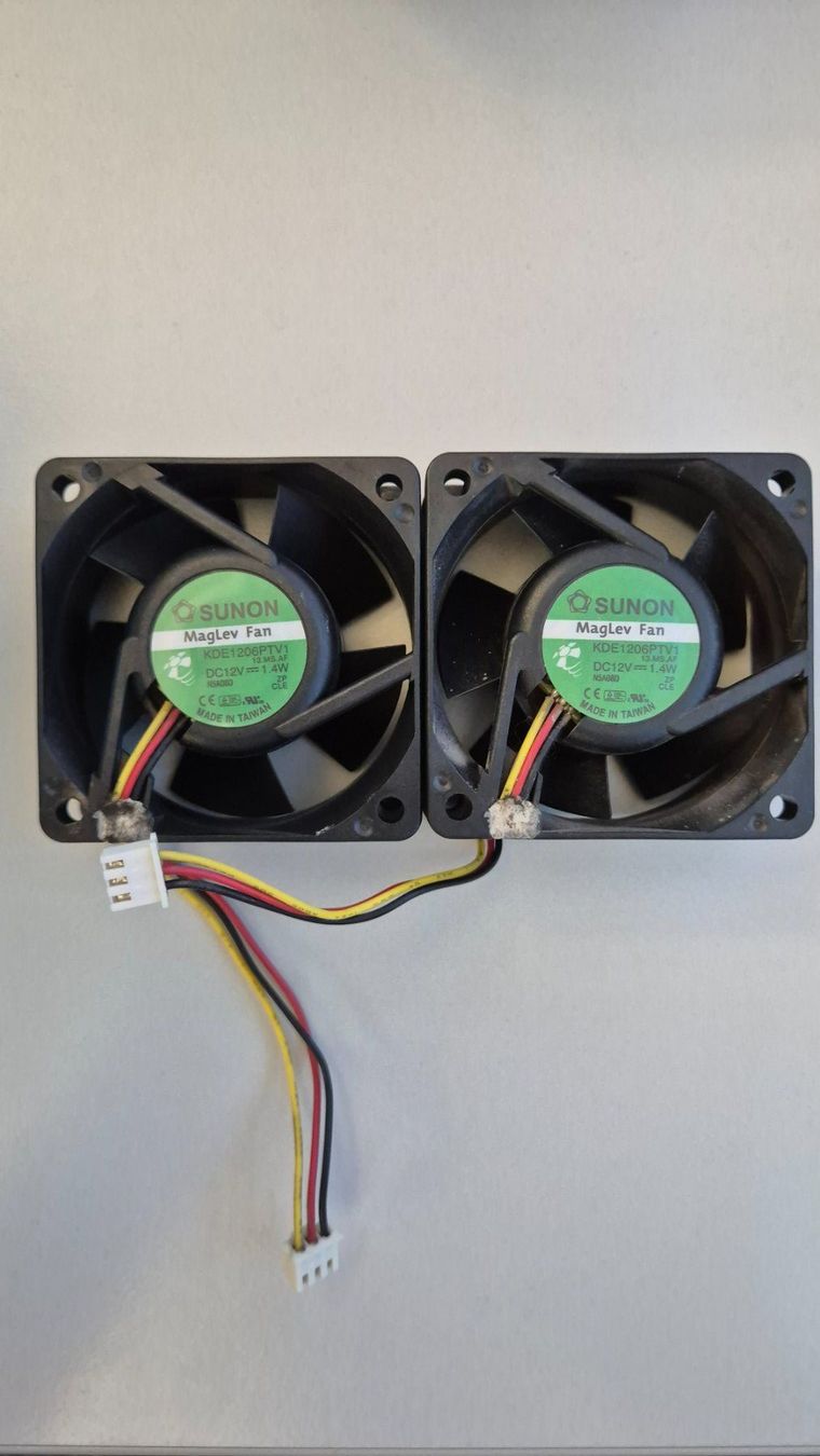 Componenti elettronici: 2x Sunon 12V Fan 1.4W – Usato da Büron venduto da Restposte
