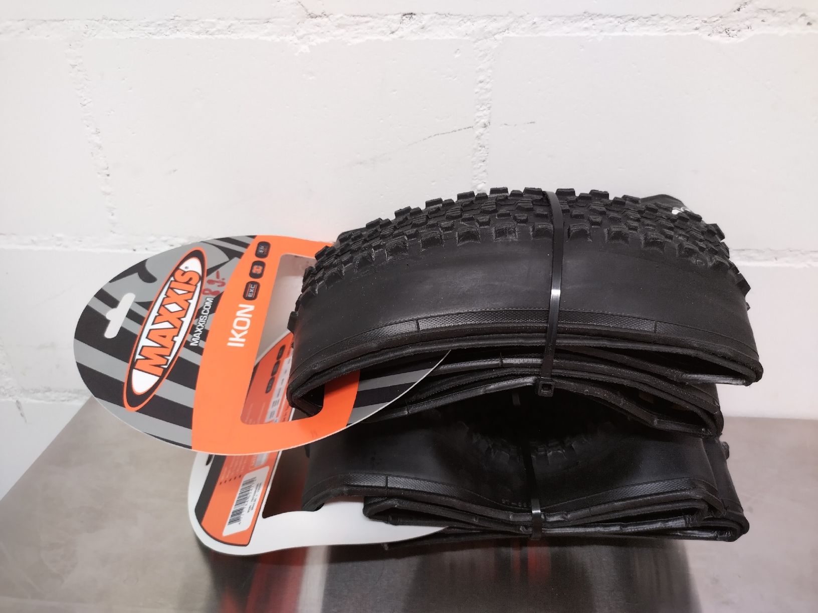 Maxxis Pneumatici & Ruote complete: MAXXIS IKON EXC EXO – Nuovo e nell'imballaggio originale da Hombrechtikon venduto da findik 2