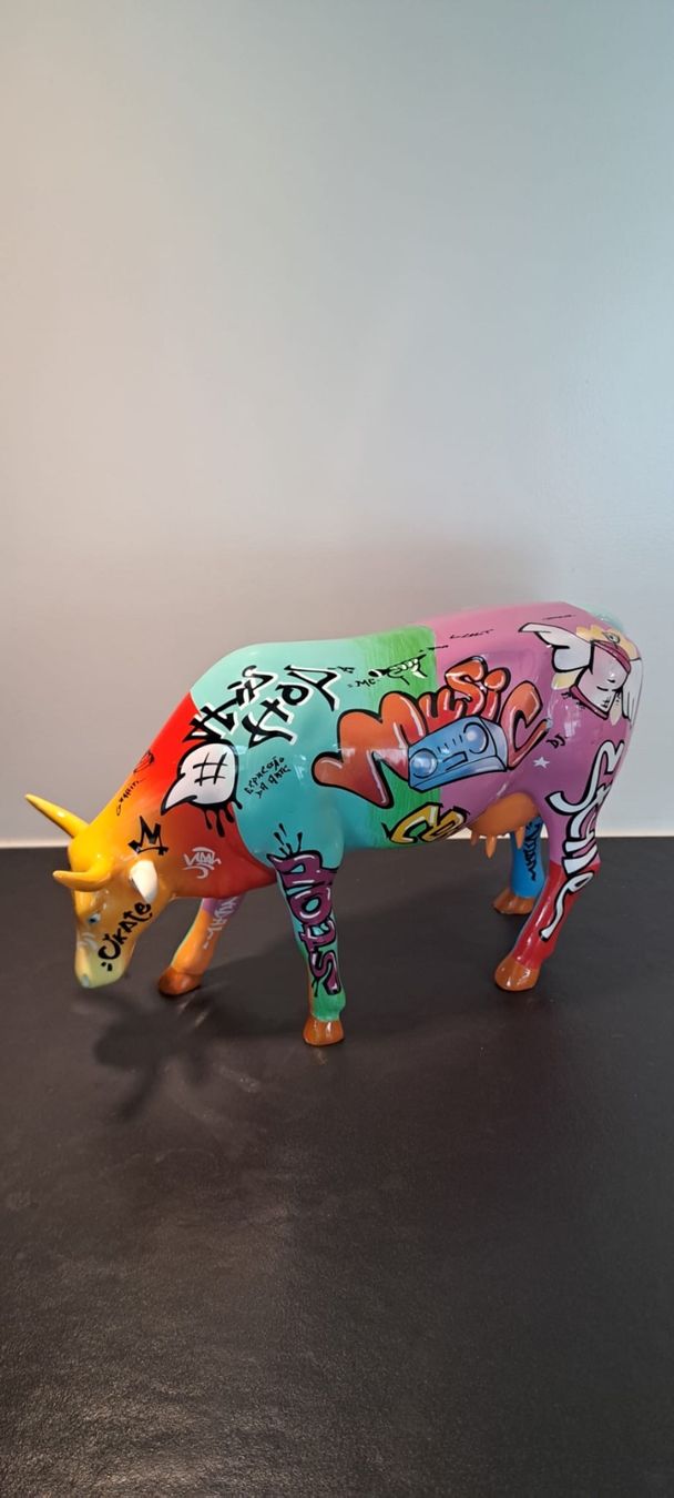 Tutte le decorazioni: Vaches décoratives style graffiti unique - Cadeau original! – Usato da Courchapoix venduto da Jubo1 1