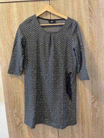 Gina Benotti Kleid Gr. M (40/42) mit Muster