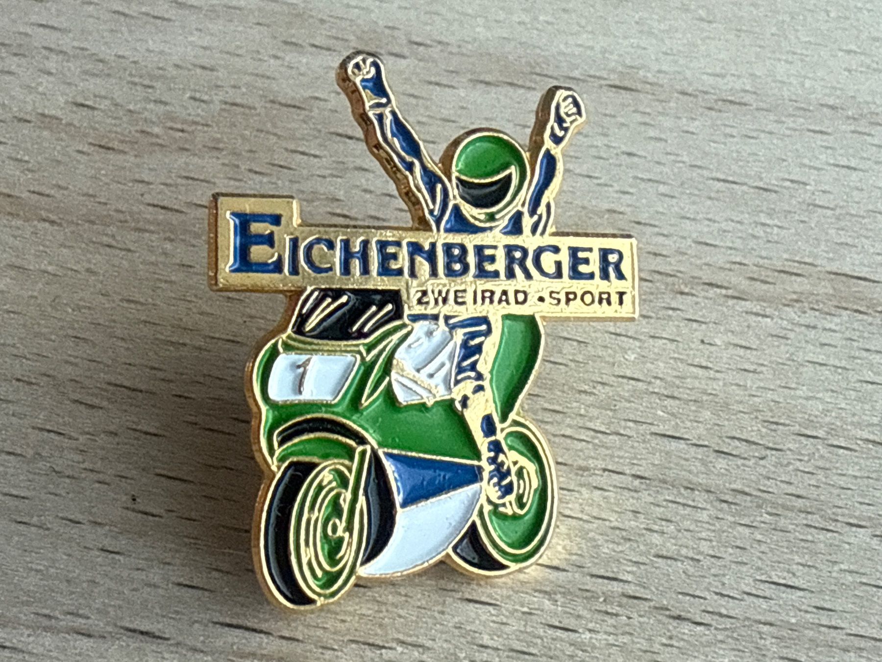 Plaquettes & Badges: Pin  Eichenberger Zweirad Sport – D'occasion à Glattbrugg par Schweigmatt