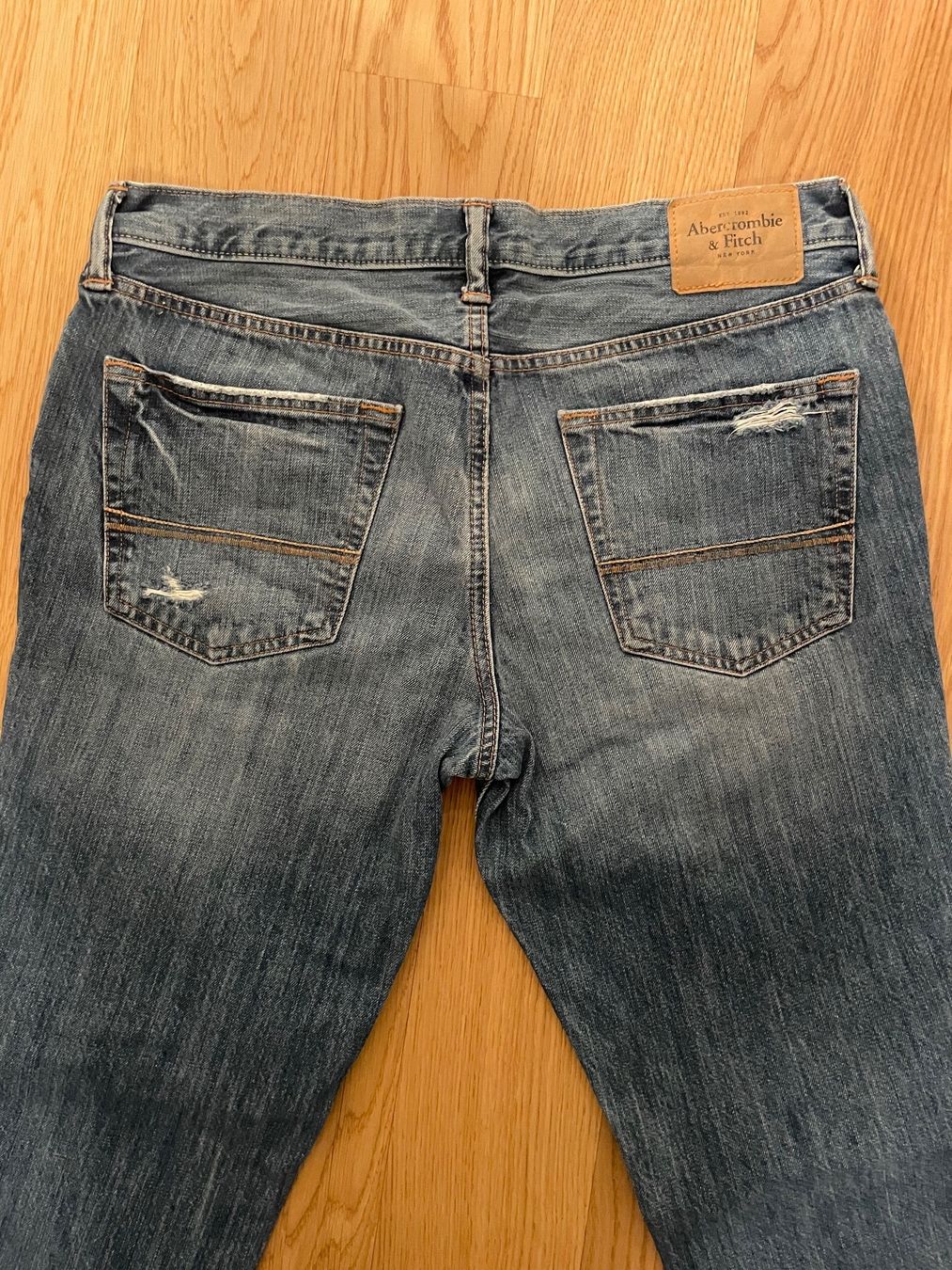Abercrombie Jeans: Jeanshose Abercrombie&Fitch – Usato da Vaduz venduto da sbe_r8th 1