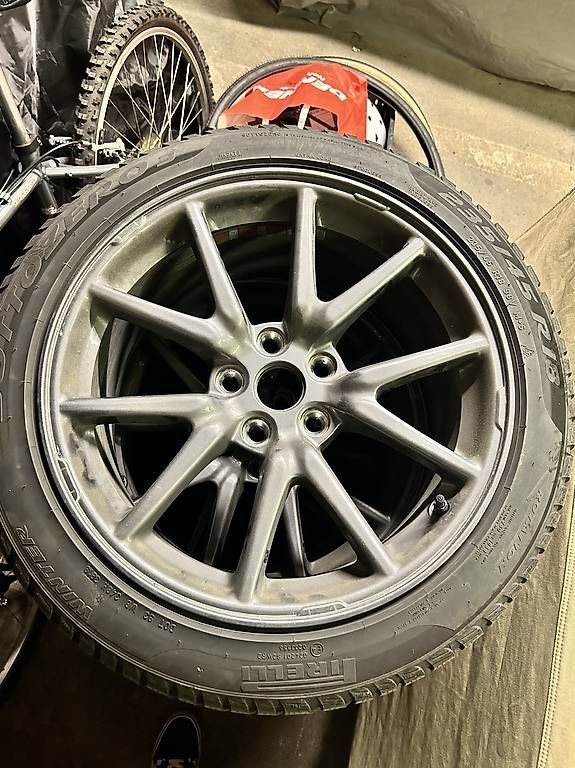Pneus & Roues: Jantes Tesla Aero – D'occasion à Plan-les-Ouates par Michael8180 1
