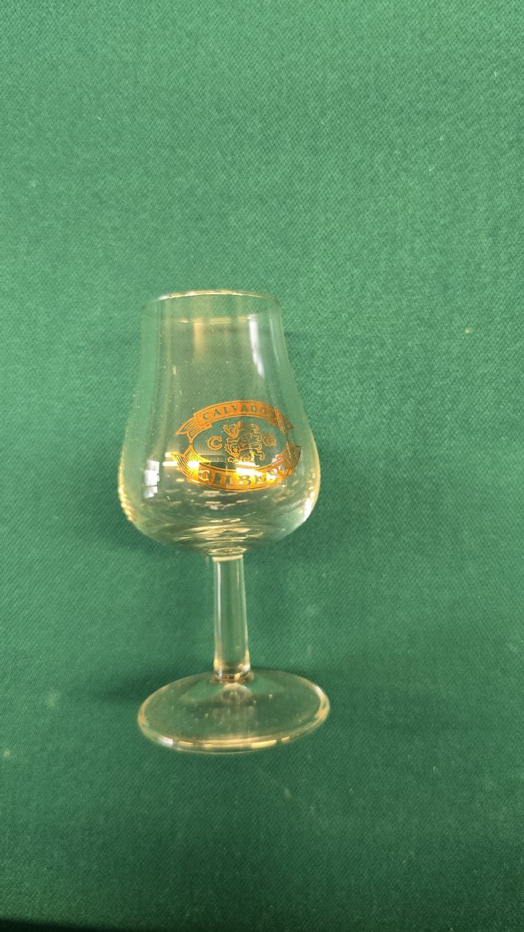 Bicchieri: 4 Calvados-Gläser Gilbert mit Deckel – Usato da Tuggen venduto da Santasbag 2