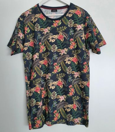 Yves anything but ordinary T-Shirt Allover Print