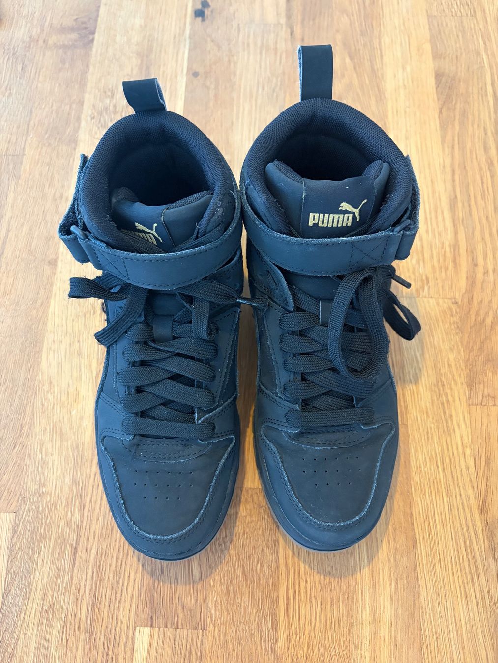 Puma Scarpe per ragazzi: Puma Basketball-, Sneaker- oder Turnhallenschuh Gr 35.5 – Usato da Herrliberg venduto da apr_r9fh 3