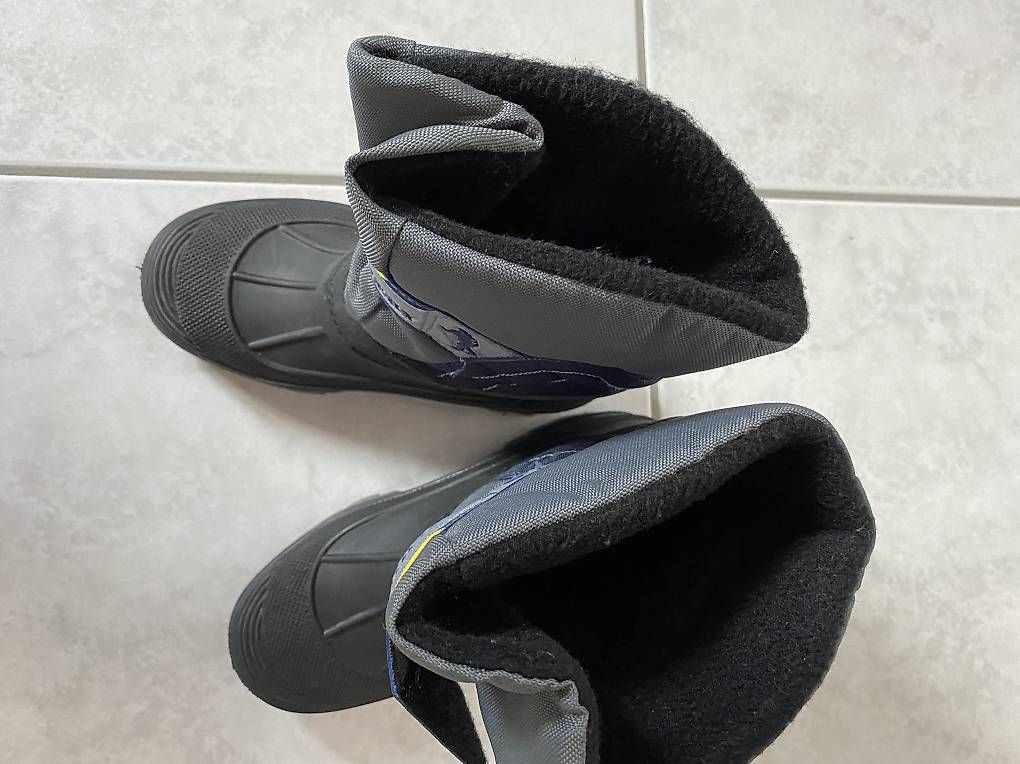 Discovery Schuhe für Jungen: Winterstiefeletten gefüttert – Gebraucht aus Eschenbach LU von marbeat