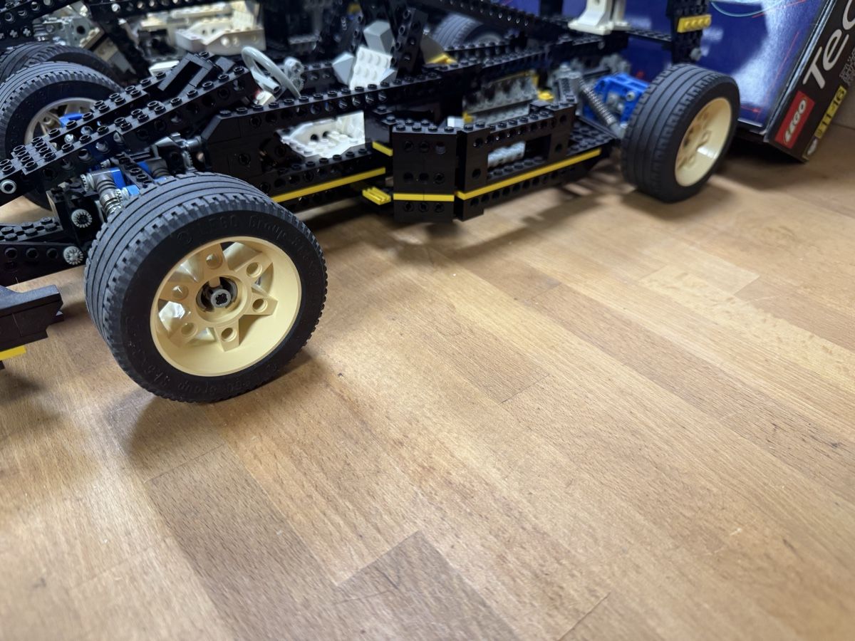 Lego Spielzeuge: Lego Technic Supercar 8880 Doppel pack  – Gebraucht aus Reutlingen von  6