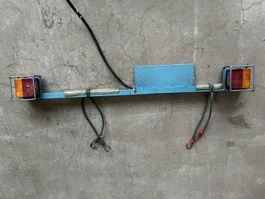 Massiver Lichtbalken 12 Volt, 7 Poolstecker