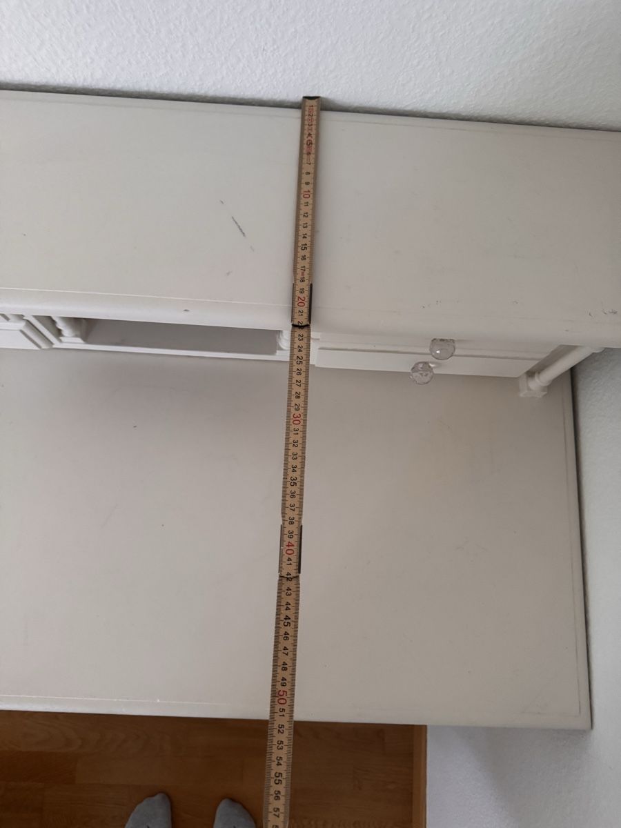 Bureaux: Wunderschöner Schreibtisch  – D'occasion à Basel par kre_fq6h 6