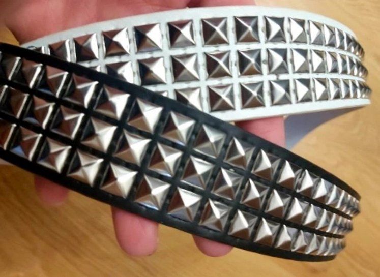 Cinture: 2x Punkrock Nietengürtel - Ceinture rivets punk – Nuovo e nell'imballaggio originale da Lausanne venduto da FASHION-WORLD-SHOP