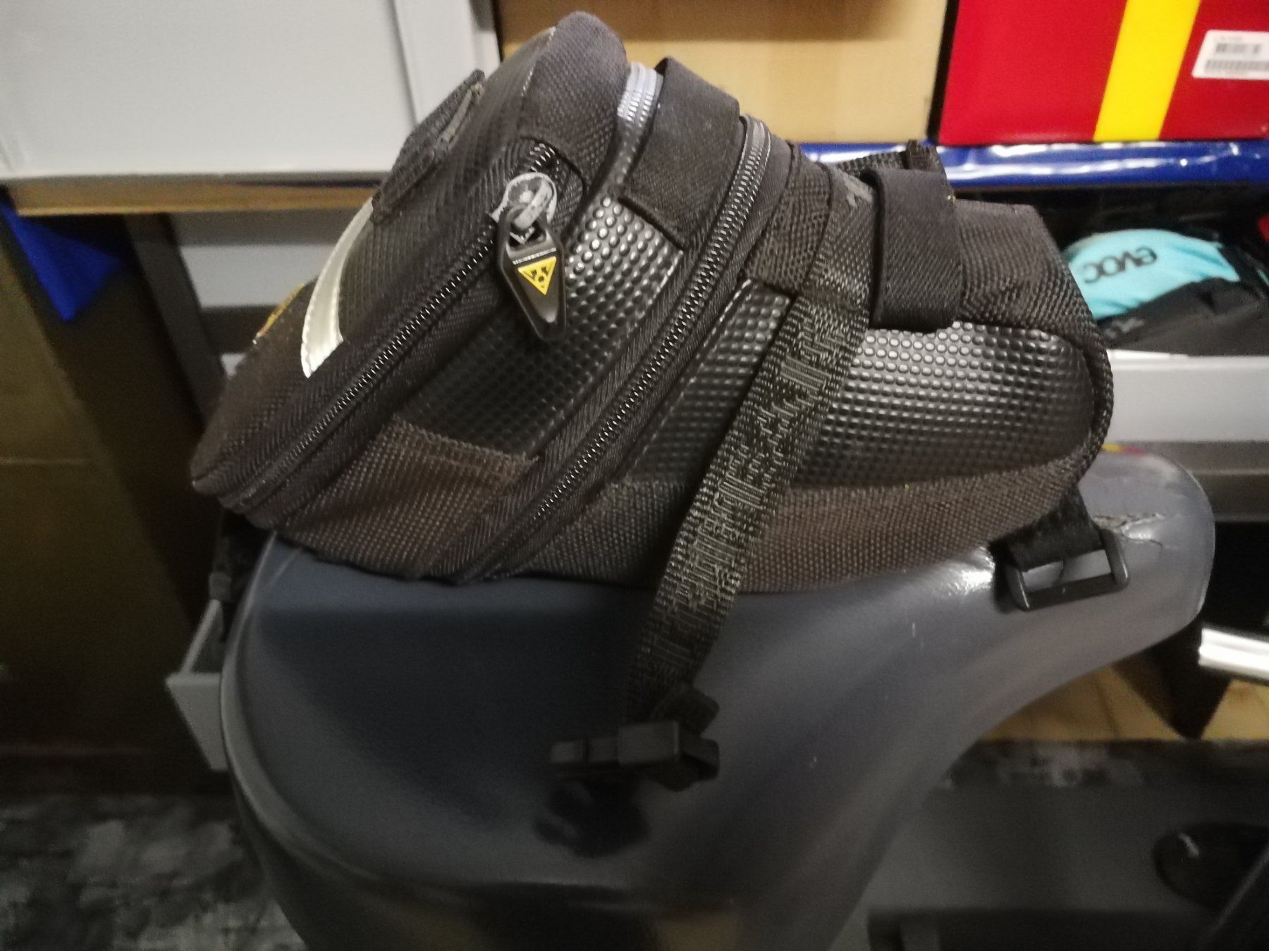 Pièces détachées: Topek sattel tasche – D'occasion à Bosco Luganese par pagnamen 2