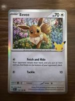 Carta Pokémon Eevee 116/128 Celebrations condizioni ottime