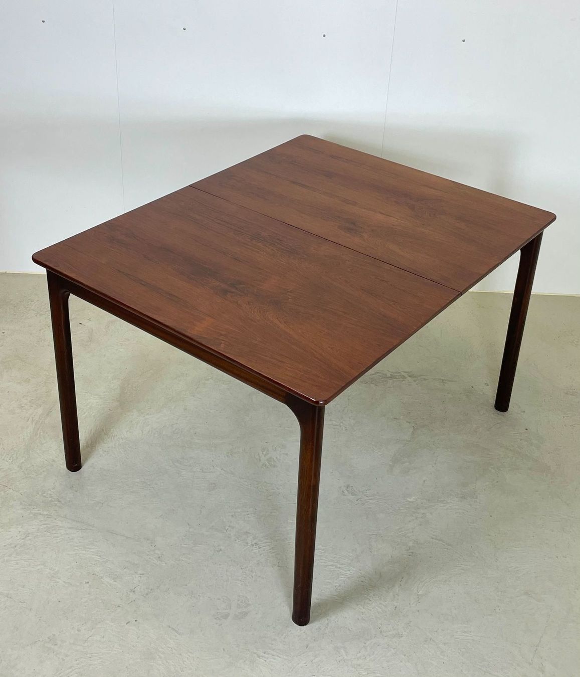 Tavoli: MidCentury Esstisch Palisander Robertson – Usato da Basel venduto da MidMod20C 1