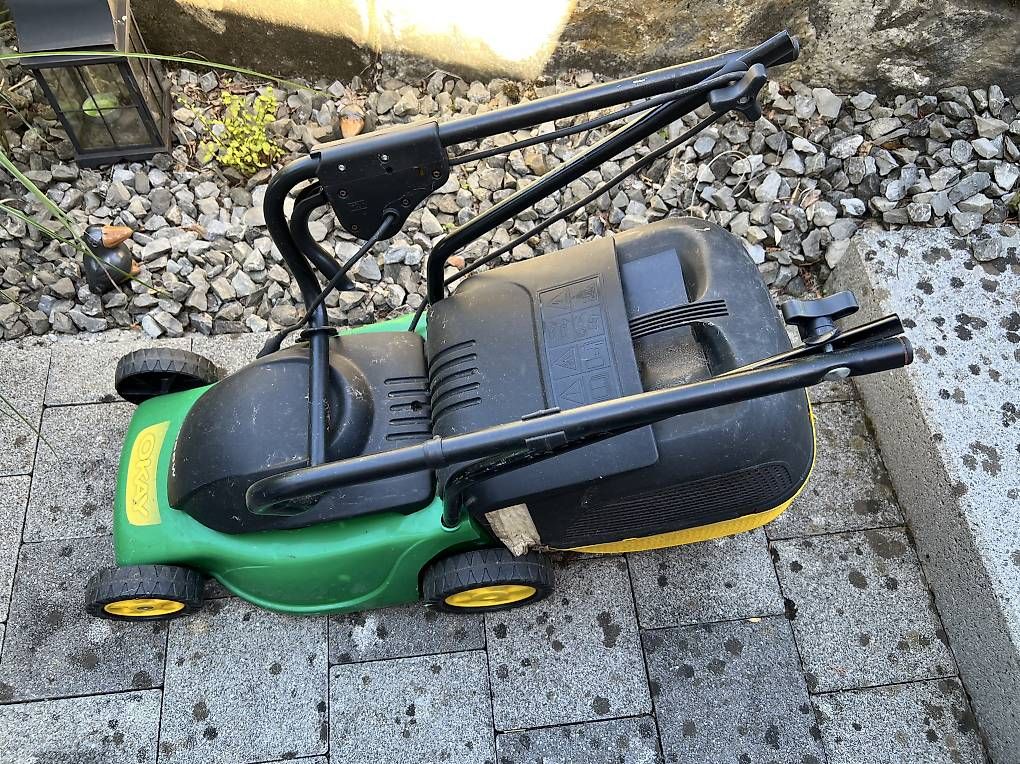 Tagliaerba: Elektrischer Rasenmäher – Usato da Wolhusen venduto da tru_xdg9 2