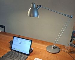 Designer Schreibtischlampe Halogen / Extrem praktisch