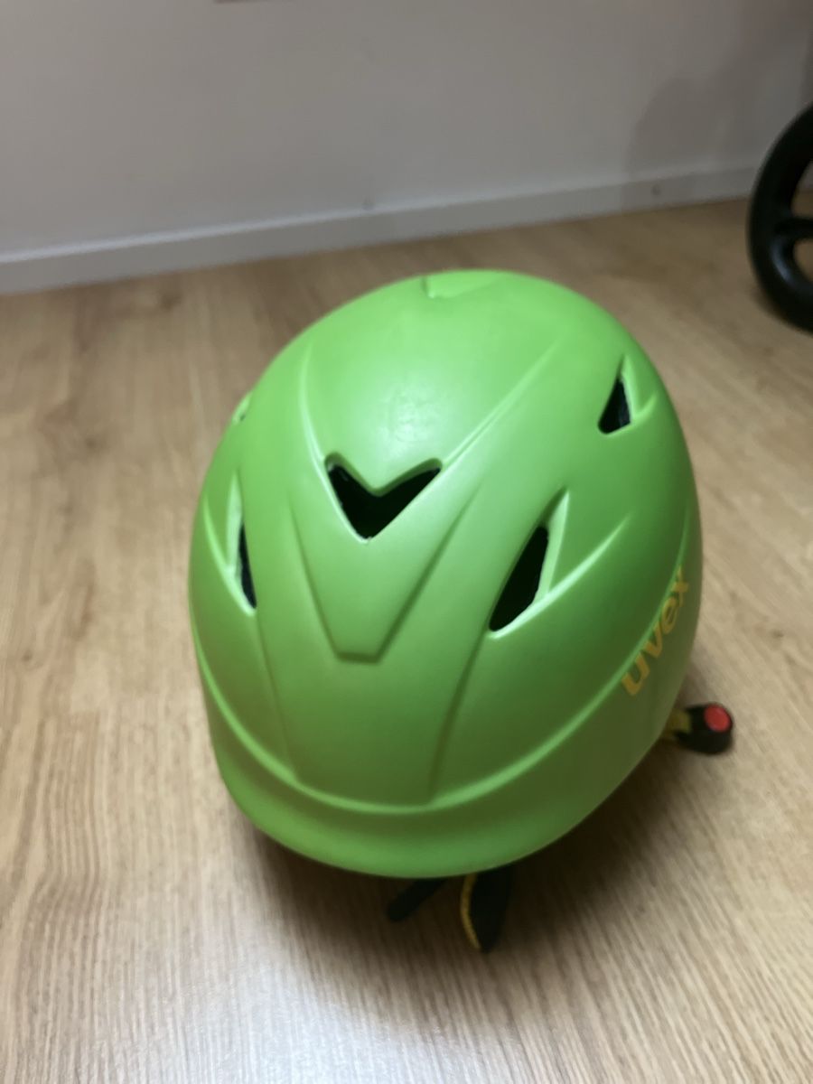 Uvex Helme: Skihelm Kinder – Gebraucht aus Kirchberg SG von lar_8mw6 3