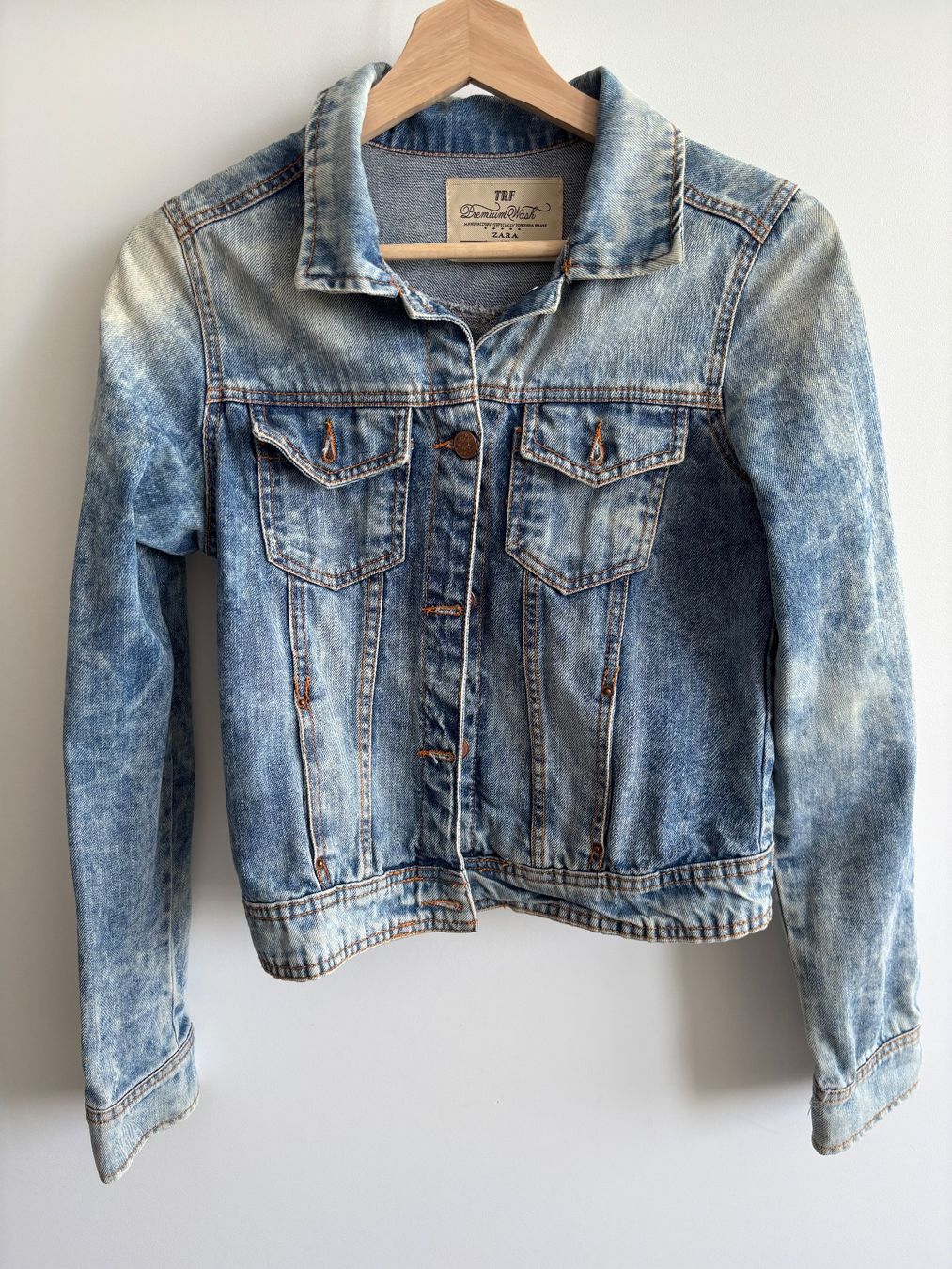 Zara Giacche: Zara acid washed size medium denim jacket – Usato da Steinhausen venduto da ChromeVintage 2