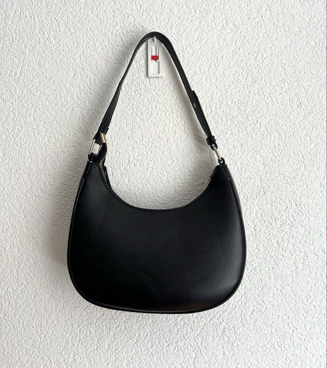 Taschen für Damen: Handtasche schwarz  – Neu (gemäss Beschreibung) aus Chur von faja7000