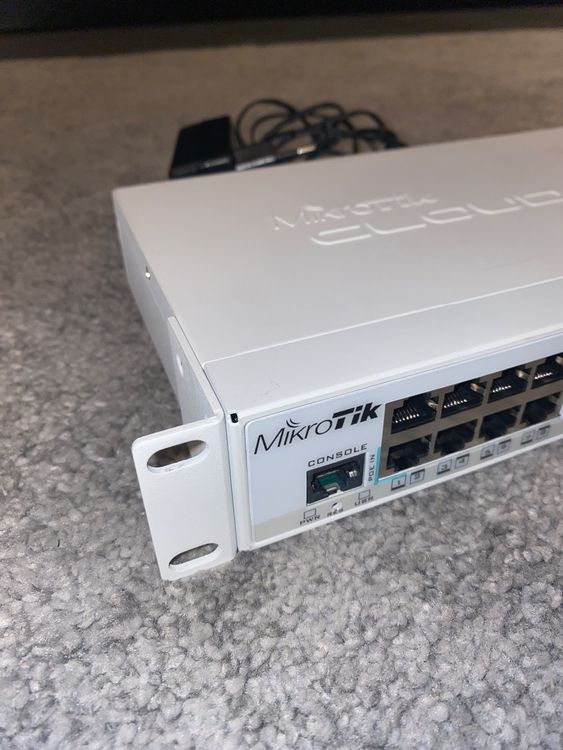 MikroTik CRS326-24G-25+RM Cloud Router Switch | Kaufen auf Ricardo