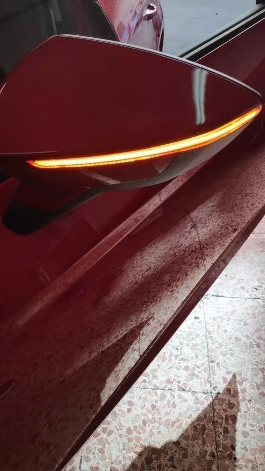 Tutti pezzi di ricambio auto: Seat Leon III 5F Dynamische LED Blinker – Nuovo e nell'imballaggio originale da Volketswil venduto da Willis-Autoteile 4