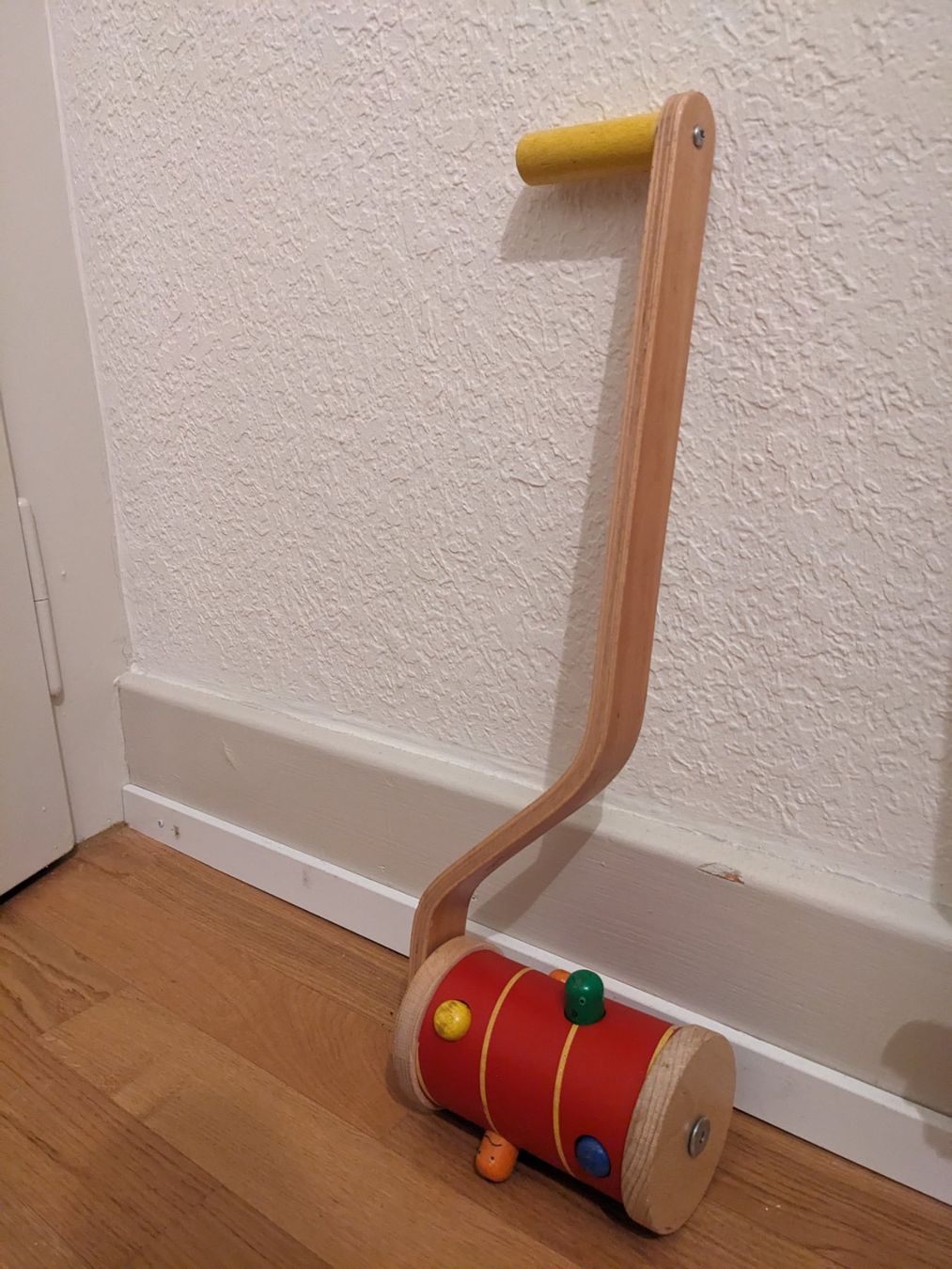 Spielzeuge: Schiebe Spielzeug – Gebraucht aus Bern von Zorro333