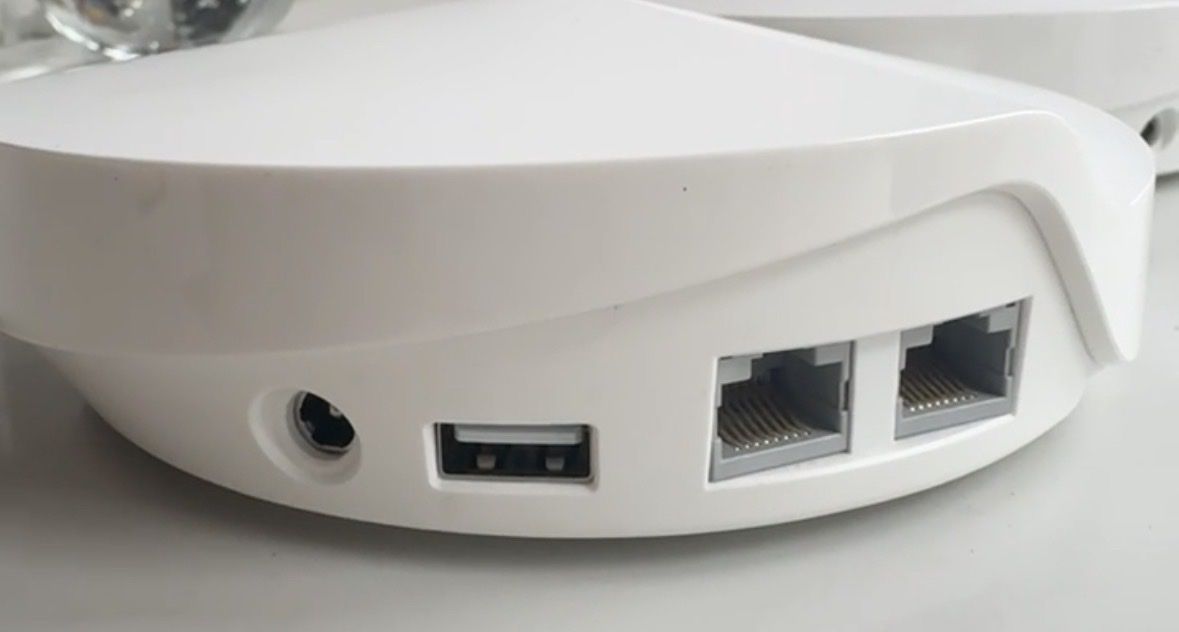 Amplificateurs: Wlan-Verstärker TP Link Deco M9+ – D'occasion à Pfaffhausen par Azile 1