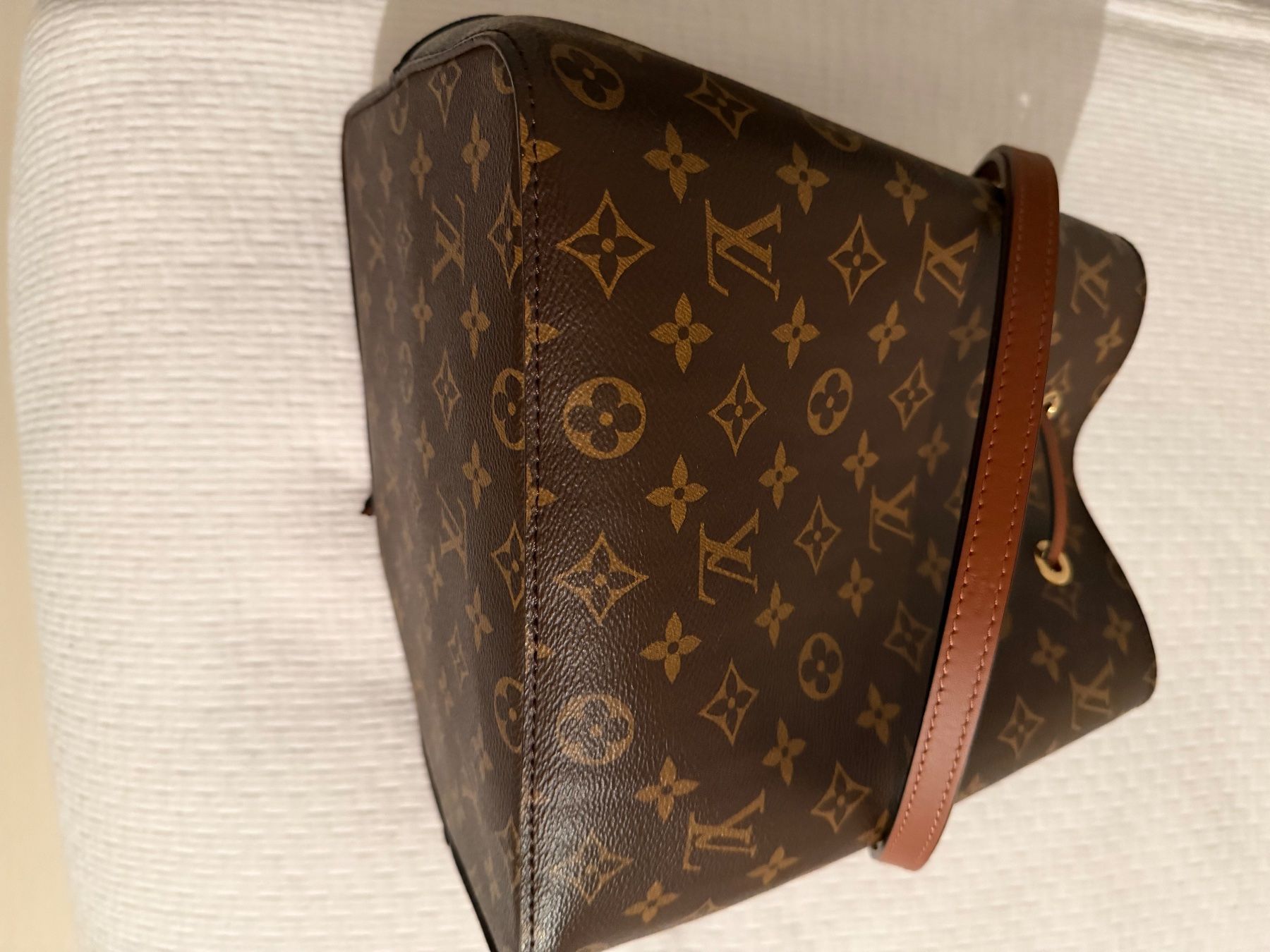 Louis Vuitton Taschen für Damen: Louis Vuitton Tasche Neonoe MM Caramel – Gebraucht aus Oberengstringen von rotech 4