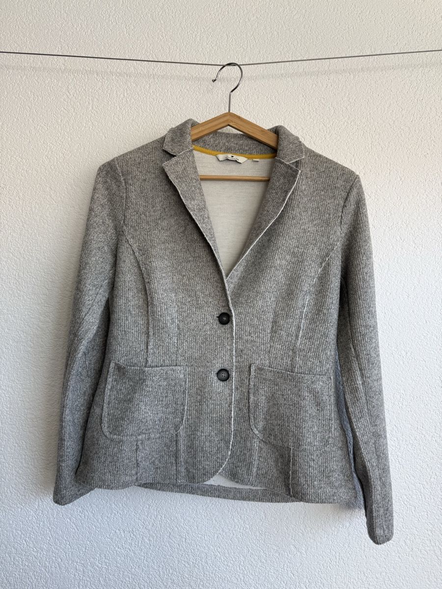 Tom Tailor Giacche: graue Strickjacke von Tom Tailor Gr. M – Usato da Huttwil venduto da mandala123