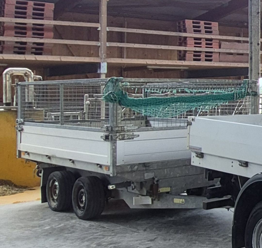 Camions-bennes: Autoanhänger 3-Seitenkipper Saris – D'occasion à Wangenried par Walliswil1 1