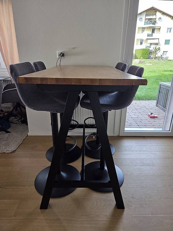 Tavoli: Ensemble table style bistro + 4 chaises hautes – Usato da Pully venduto da Apollo067 2